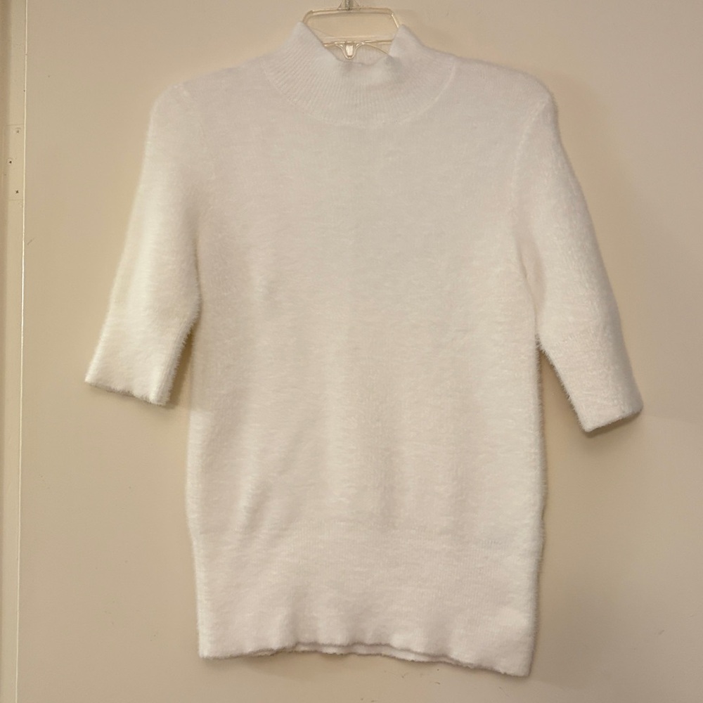 Bailey 44 Fuzzy White Short Sleeve‎ Eyelash Sweater Top, size small